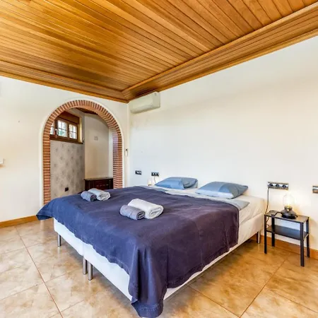 Casa Dahlgarden Pool - Jacuzzi Holiday home *