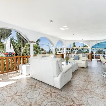 Holiday home Casa Dahlgarden Pool - Jacuzzi *