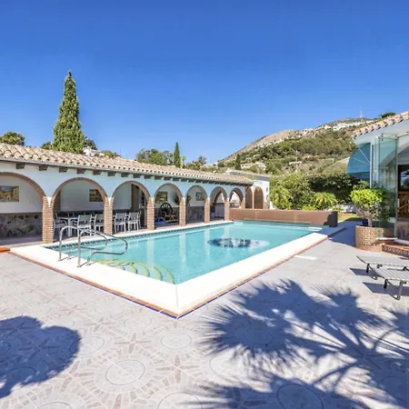 Holiday home Casa Dahlgarden Pool - Jacuzzi *